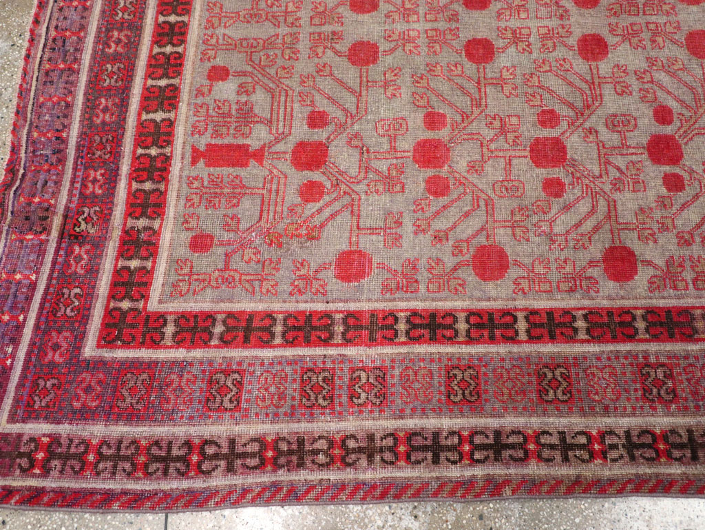 Antique East Turkestan Khotan Gallery Carpet, No.24842 - Gsblank