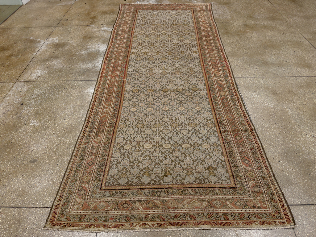Antique Persian Malayer Gallery Carpet, No.24851 - Gsblank