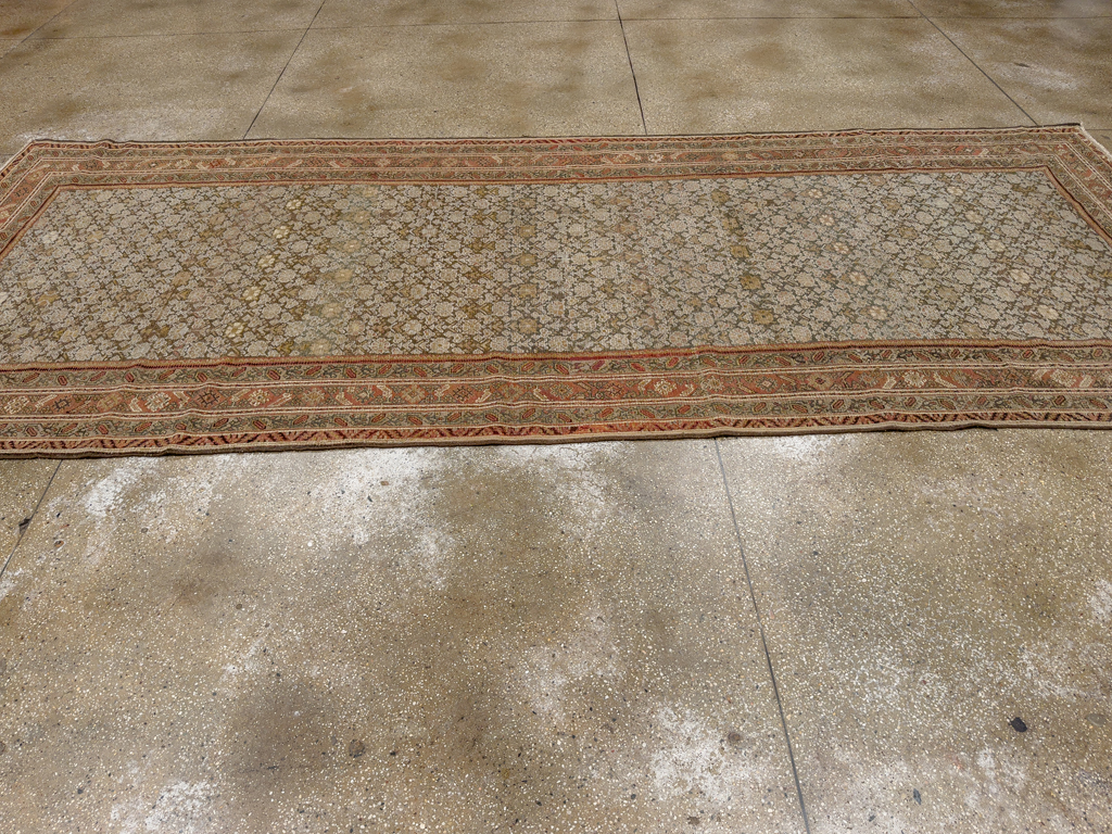 Antique Persian Malayer Gallery Carpet, No.24851 - Gsblank