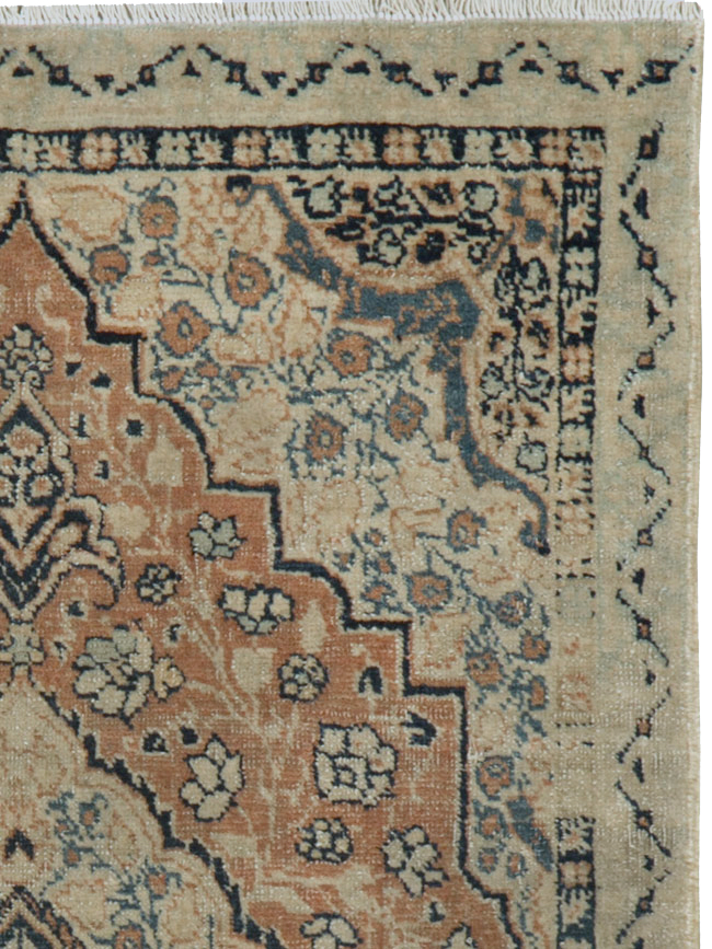 Antique Persian Tabriz Hagi Jalili Throw Rug, No.24874 - Gsblank