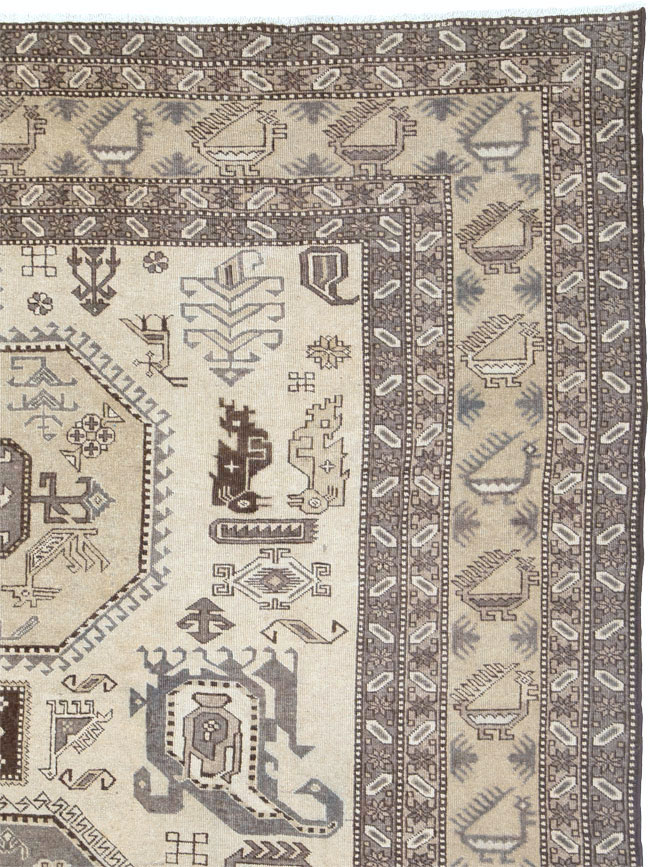 Vintage Persian Veece Carpet, No.24880 - Gsblank