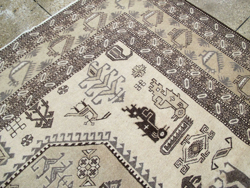Vintage Persian Veece Carpet, No.24880 - Gsblank