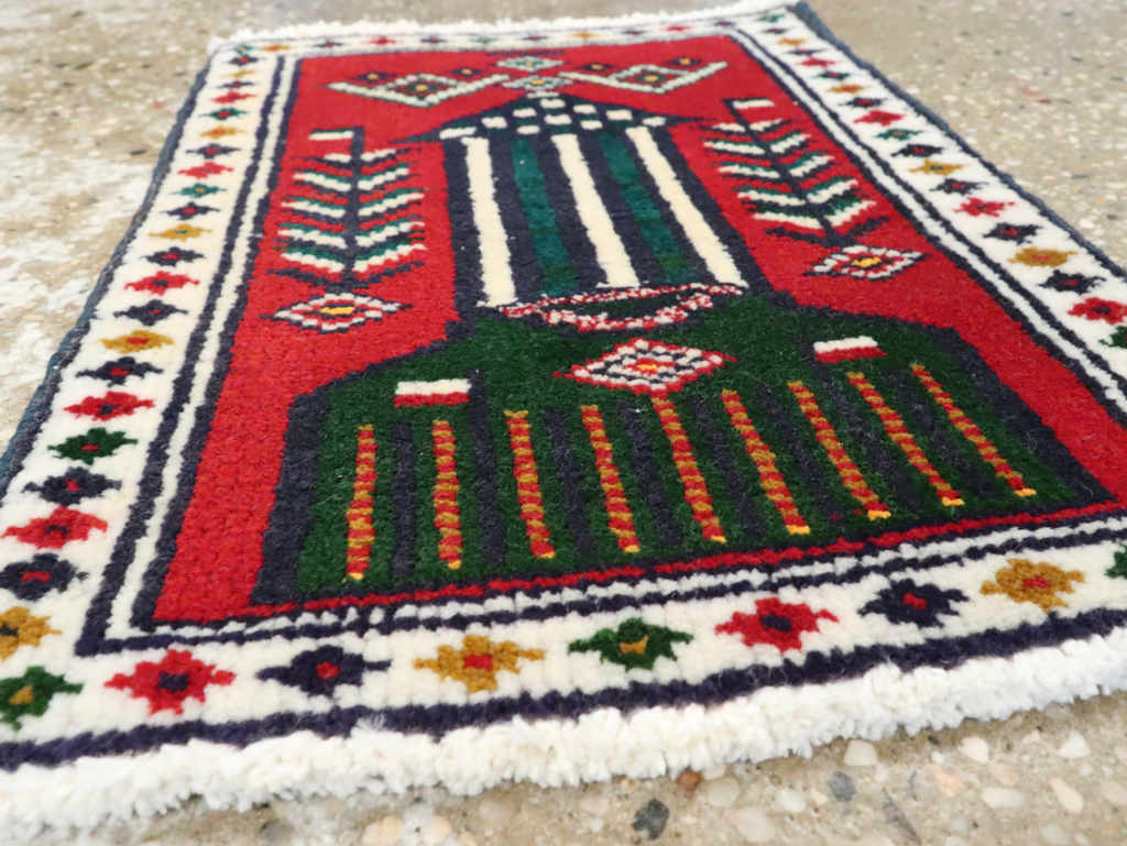 Vintage Persian Pictorial Baluch Rug (Pair: 1 of 2), No.24905 - Gsblank