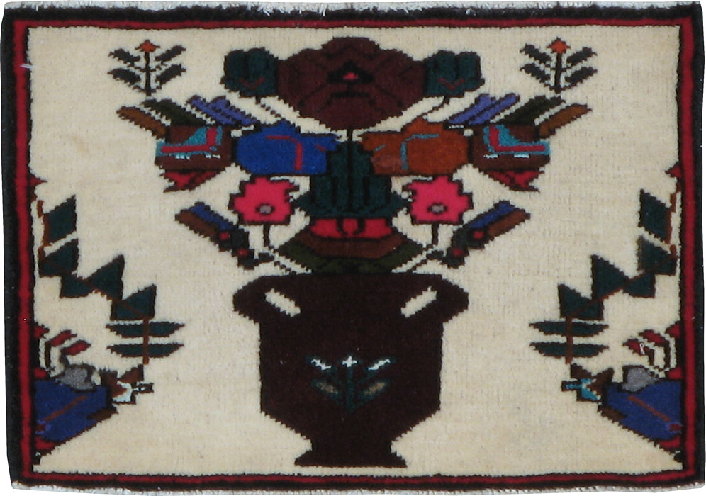 Vintage Persian Baluch Pictorial Rug, No.24909 - Gsblank