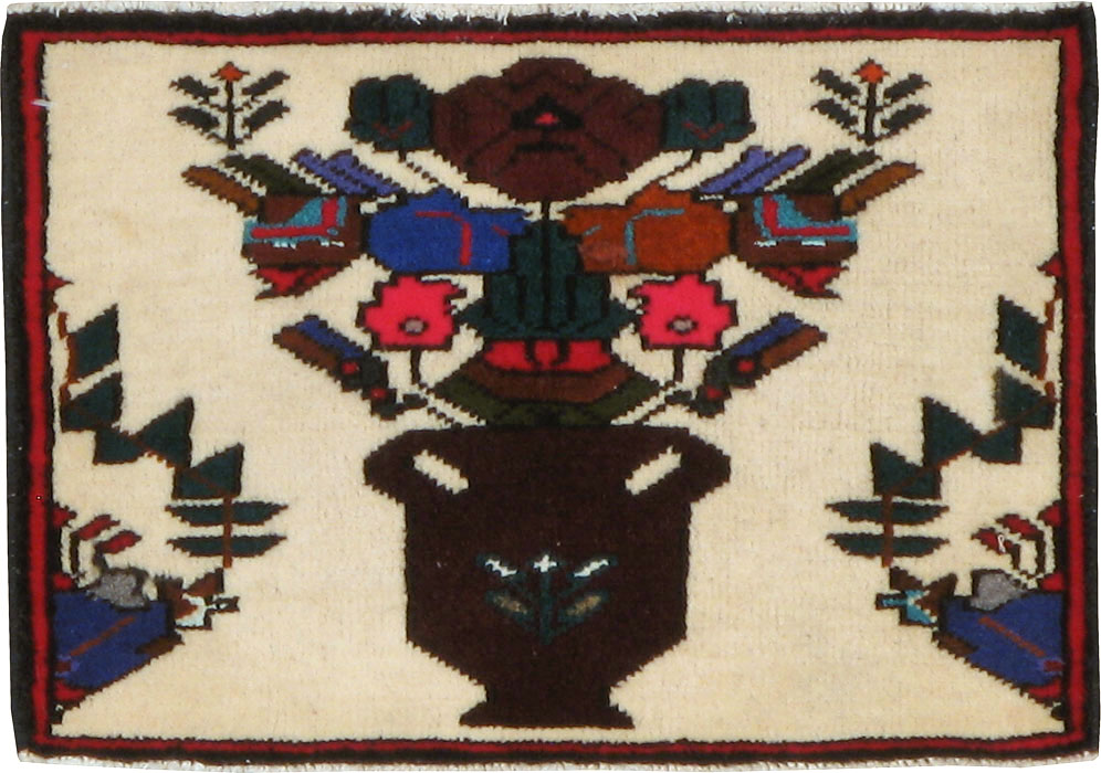 Vintage Persian Baluch Pictorial Rug, No.24909 - Gsblank