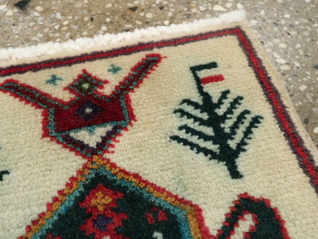 Vintage Persian Baluch Pictorial Rug, No.24926 - Gsblank