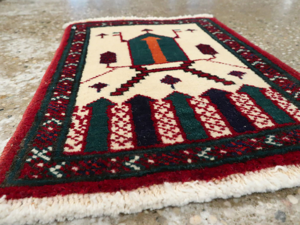 Vintage Persian Baluch Pictorial Rug, No.24932 - Gsblank
