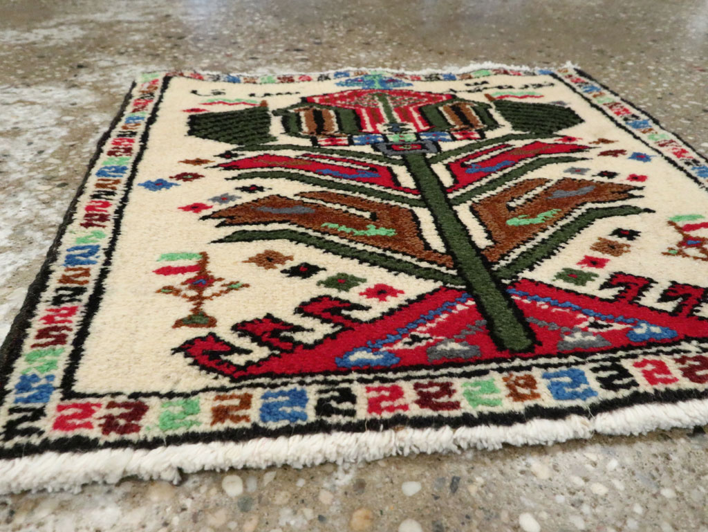 Vintage Persian Baluch Pictorial Rug, No.24934 - Gsblank