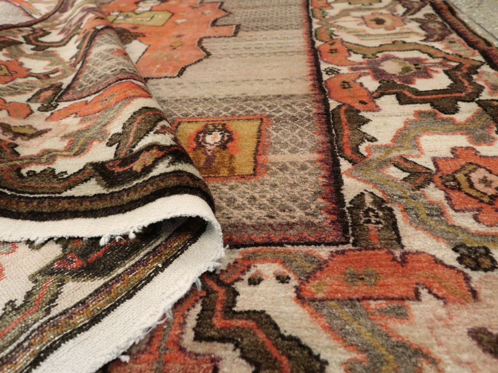 Vintage Persian Malayer Pictorial Rug, No.24943 - Gsblank