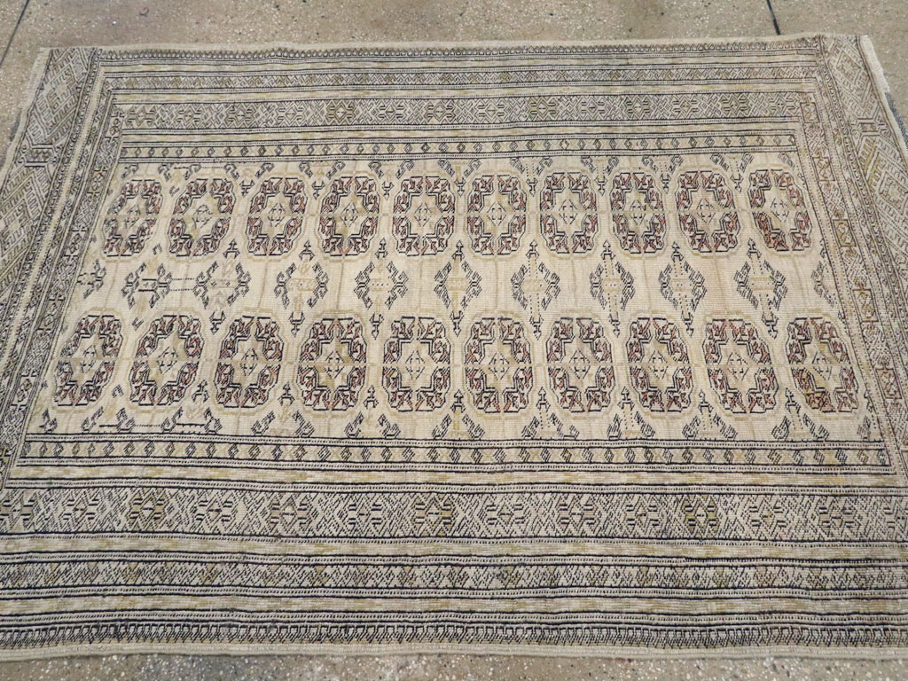 Vintage Central Asian Turkoman Rug, No.24963 - Gsblank