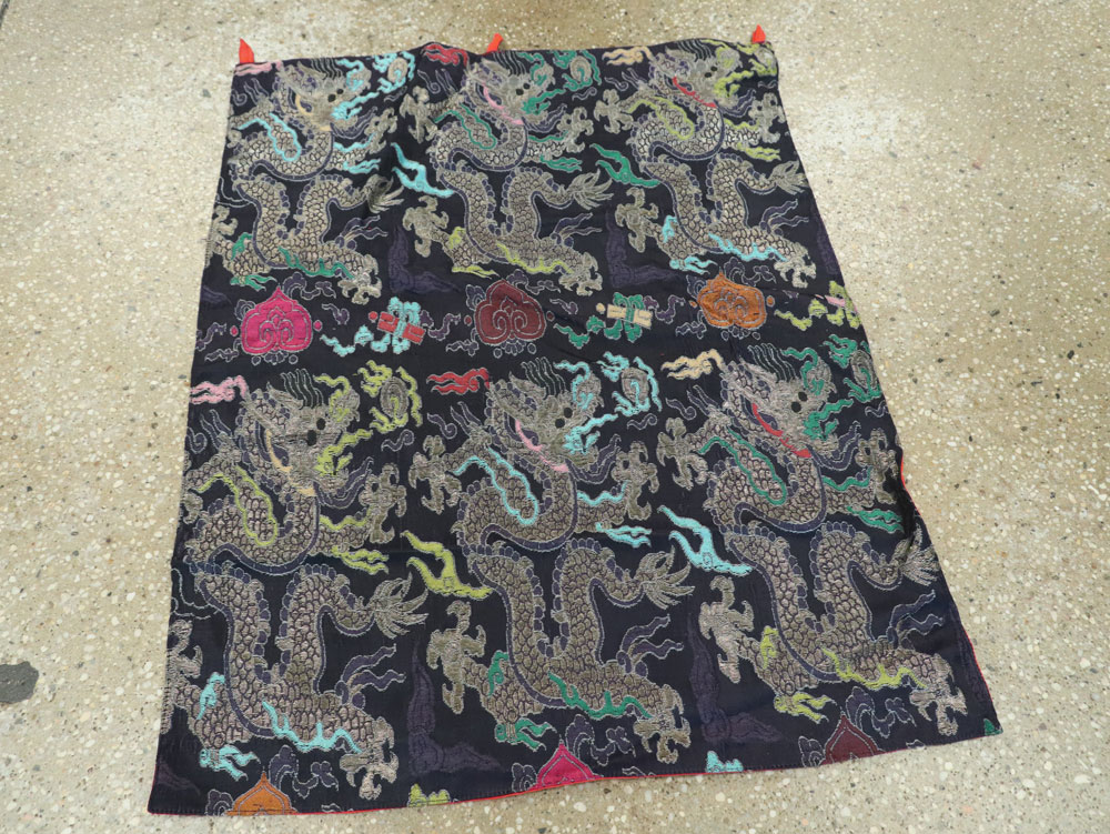 Burmese High Relief Richly Embroidered Tapestry, No.24992 - Gsblank