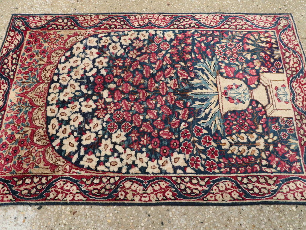 Antique Persian Lavar Kerman Rug, No.24995 - Gsblank