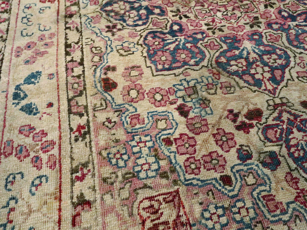 Antique Persian Lavar Kerman Rug, No.25007 - Gsblank