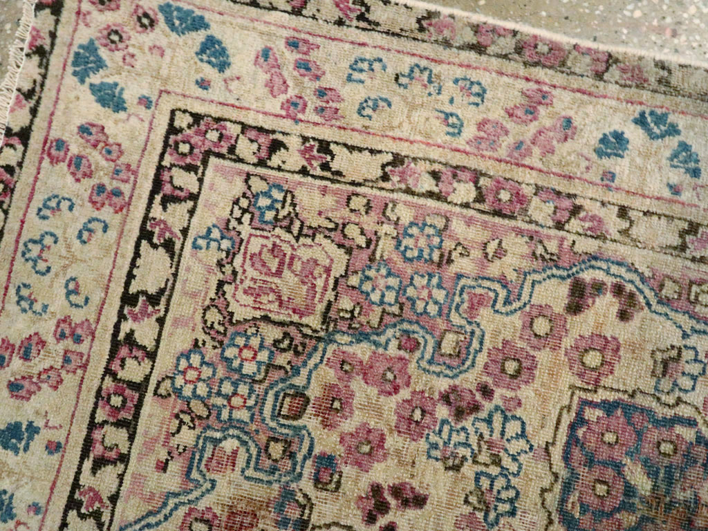 Antique Persian Lavar Kerman Rug, No.25007 - Gsblank