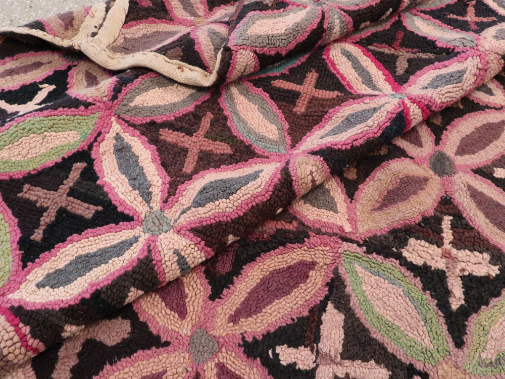 Antique American Hook Rug, No.25033 - Gsblank