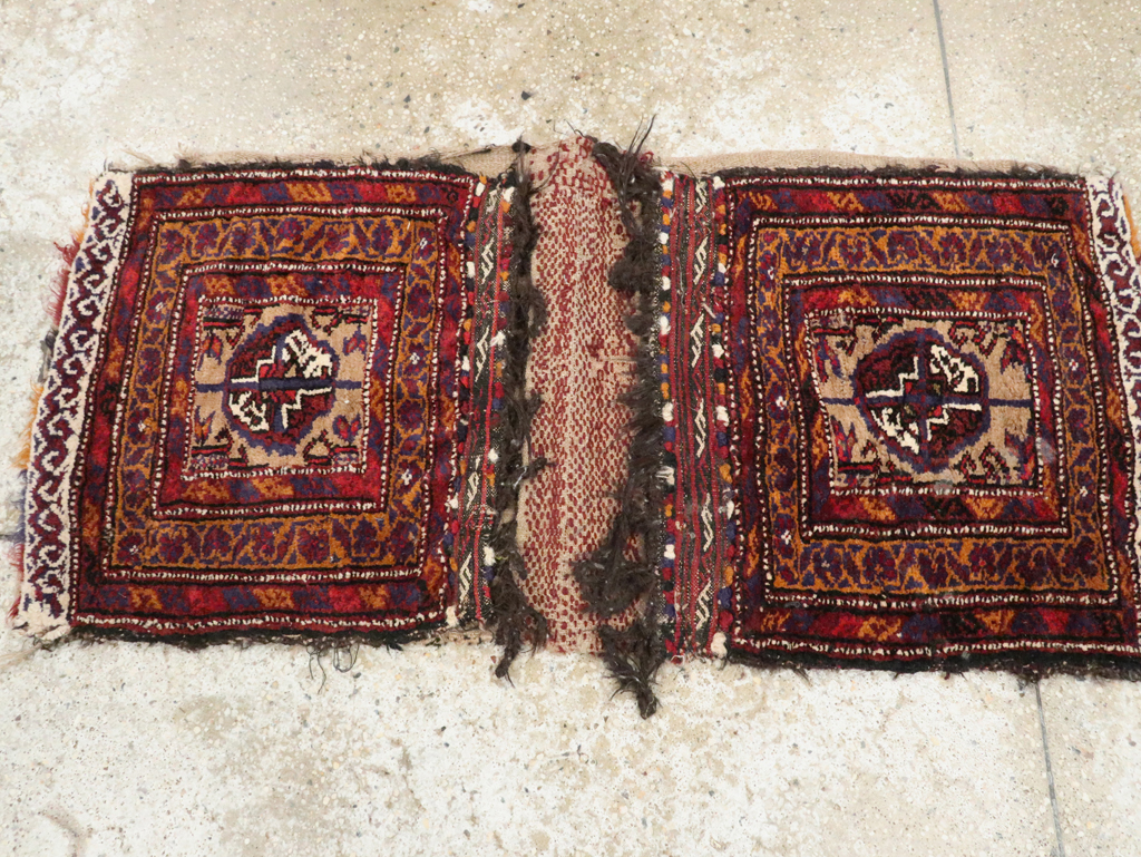 Vintage Persian Baluch Saddlebag (Khorjin), No.25077 - Gsblank