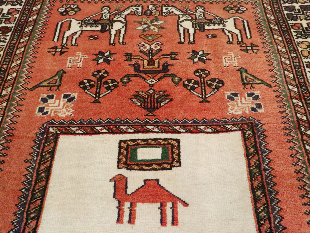 Vintage Persian Shiraz Pictorial Rug, No.25087 - Gsblank