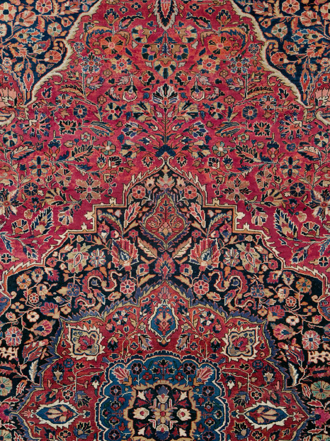 Antique Persian Sarouk Carpet, No.25095 - Gsblank