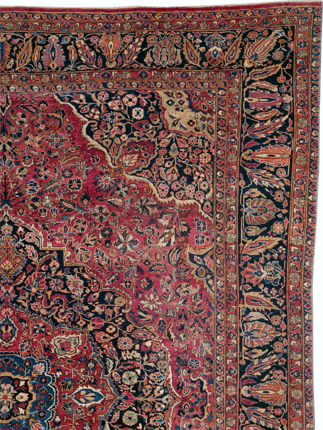 Antique Persian Sarouk Carpet, No.25095 - Gsblank