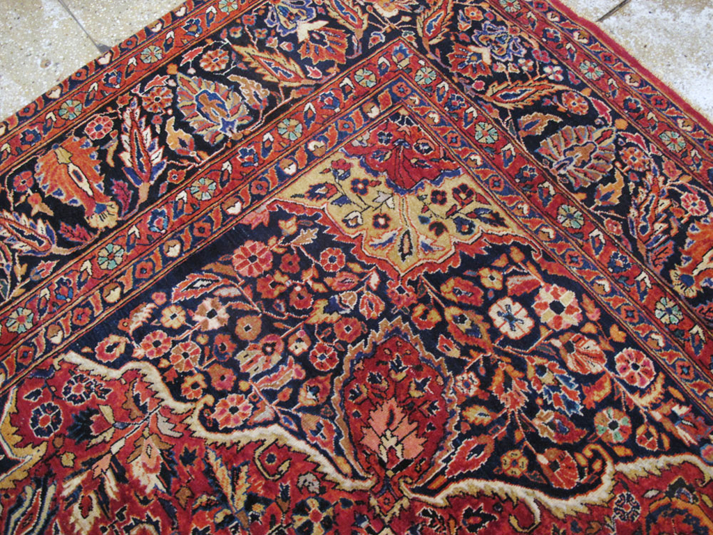 Antique Persian Sarouk Carpet, No.25095 - Gsblank