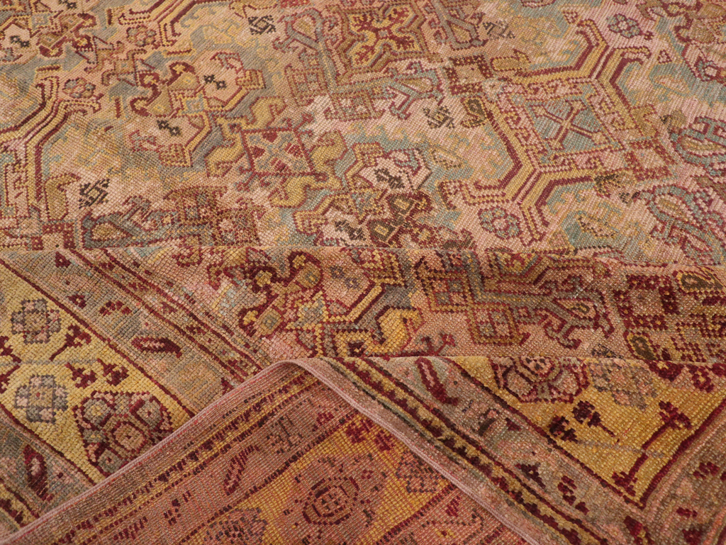 Antique Persian Oushak Carpet, No.25134 - Gsblank