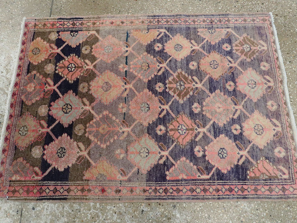 Vintage Persian Tabriz Rug, No.25166 - Gsblank