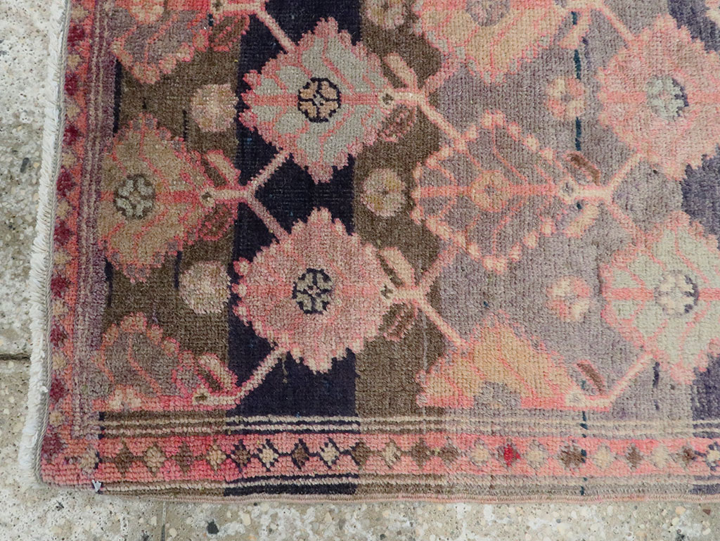 Vintage Persian Tabriz Rug, No.25166 - Gsblank