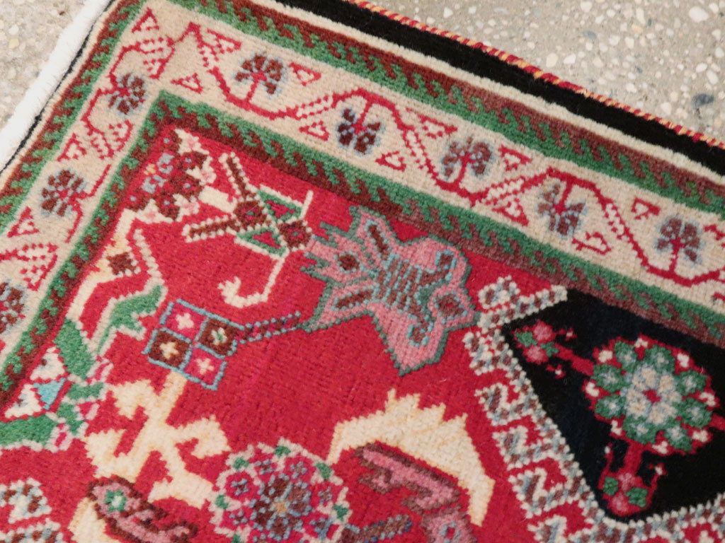 Vintage Persian Shiraz Square Rug (Pair: 2 of 2), No.25169 - Gsblank