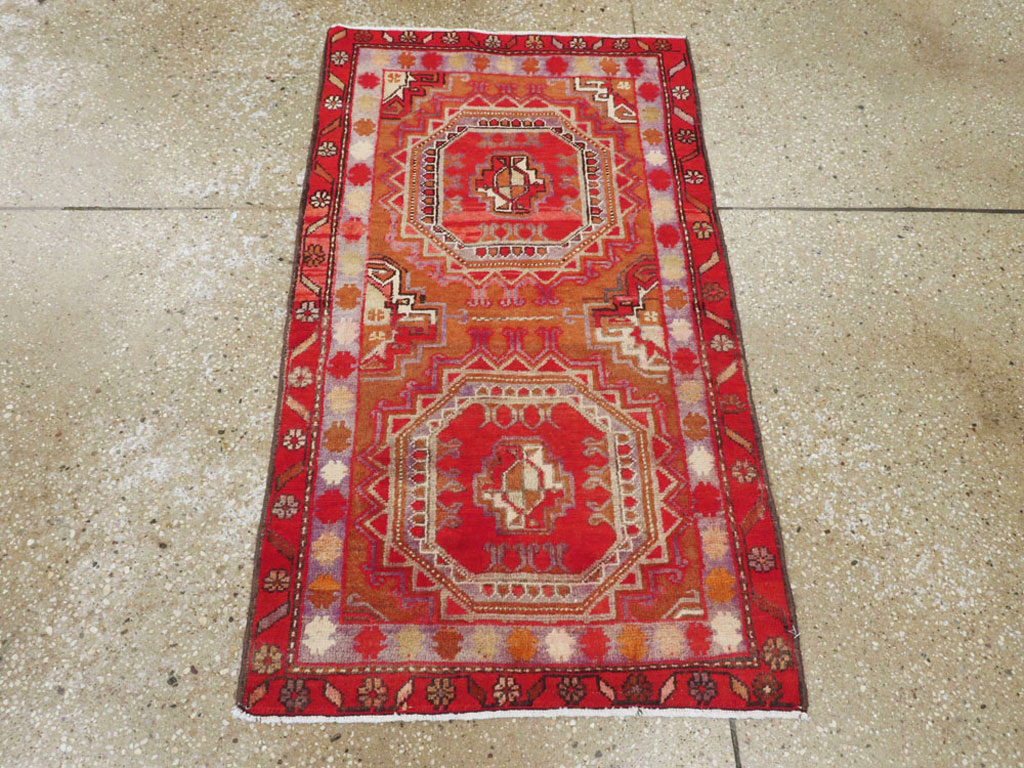 Vintage Persian Tabriz Rug, No.25170 - Gsblank