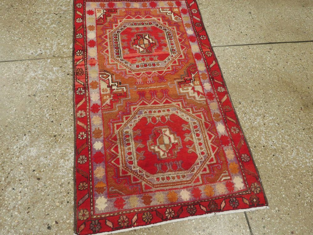 Vintage Persian Tabriz Rug, No.25170 - Gsblank