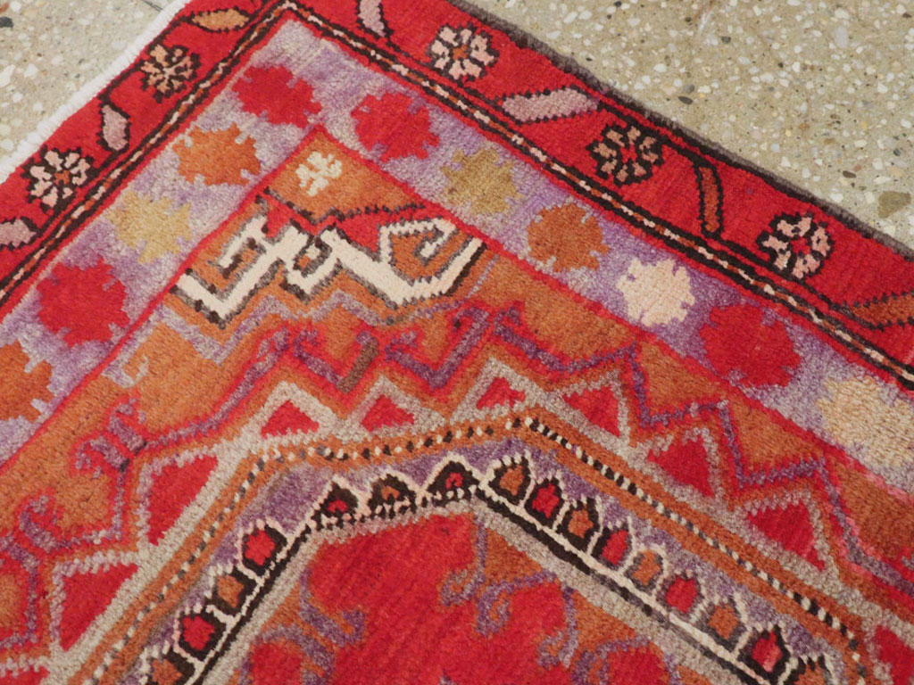 Vintage Persian Tabriz Rug, No.25170 - Gsblank