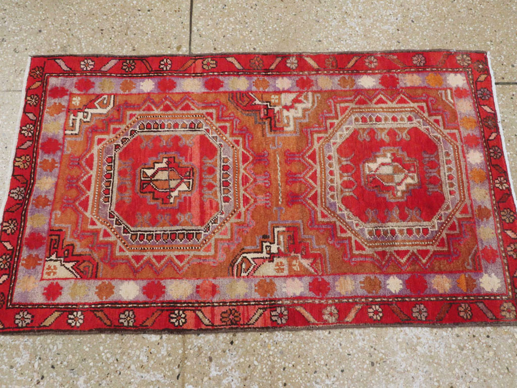 Vintage Persian Tabriz Rug, No.25170 - Gsblank