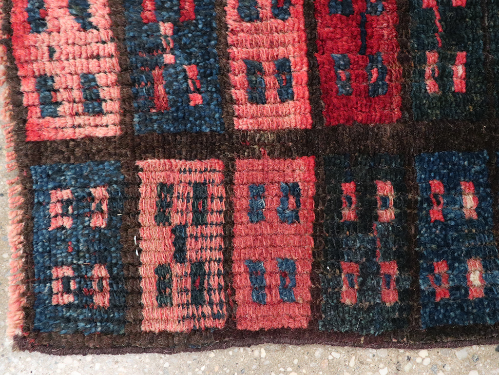 Vintage Persian Gabbeh Throw Rug, No.25174 - Gsblank