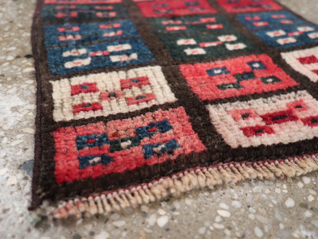 Vintage Persian Gabbeh Throw Rug, No.25174 - Gsblank