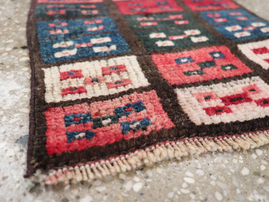 Vintage Persian Gabbeh Throw Rug, No.25174 - Gsblank
