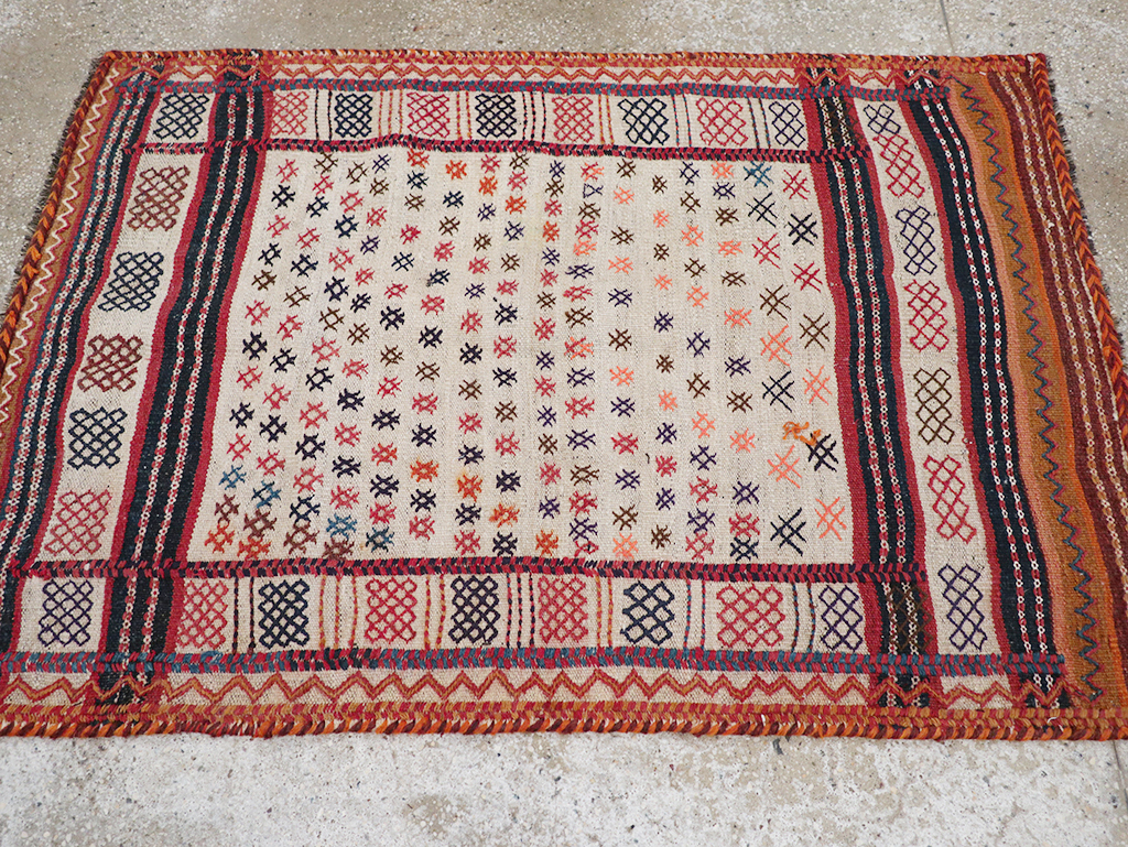 Vintage Persian Flatweave Kilim Throw Rug, No.25199 - Gsblank