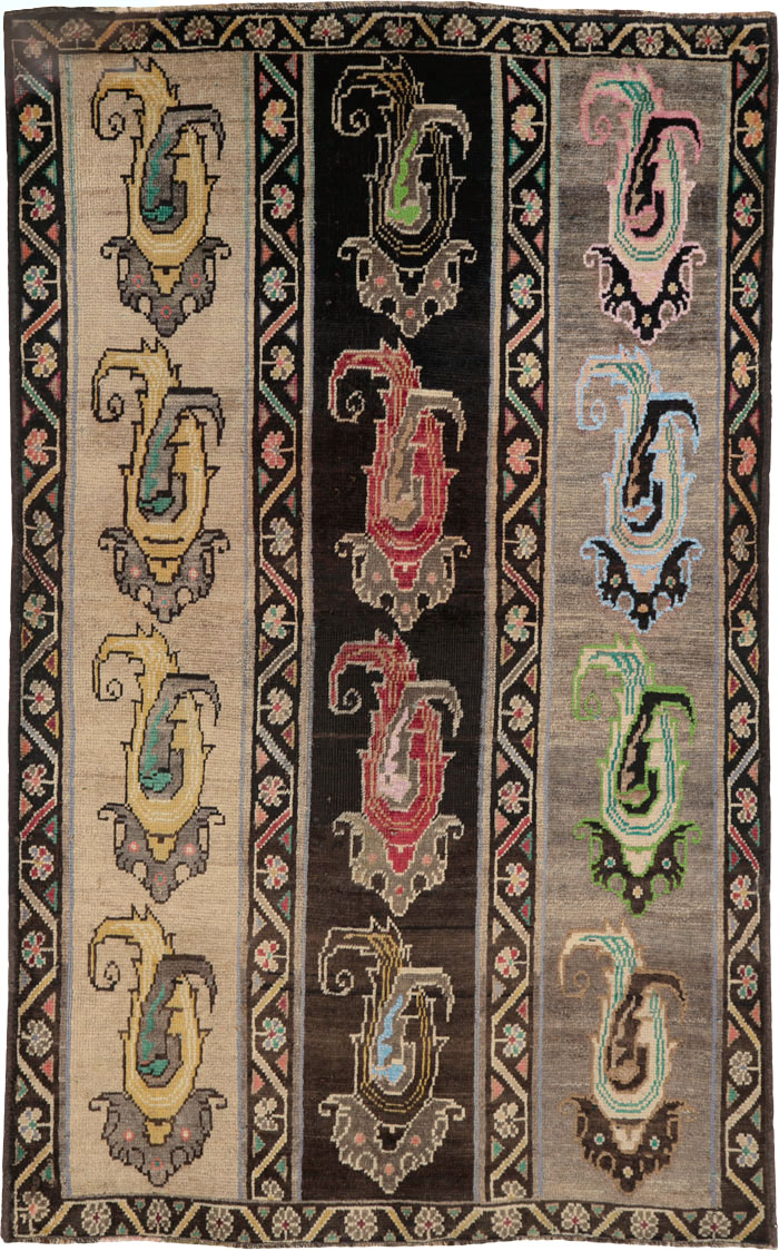 Vintage Persian Shiraz Rug, No.25208 - Gsblank