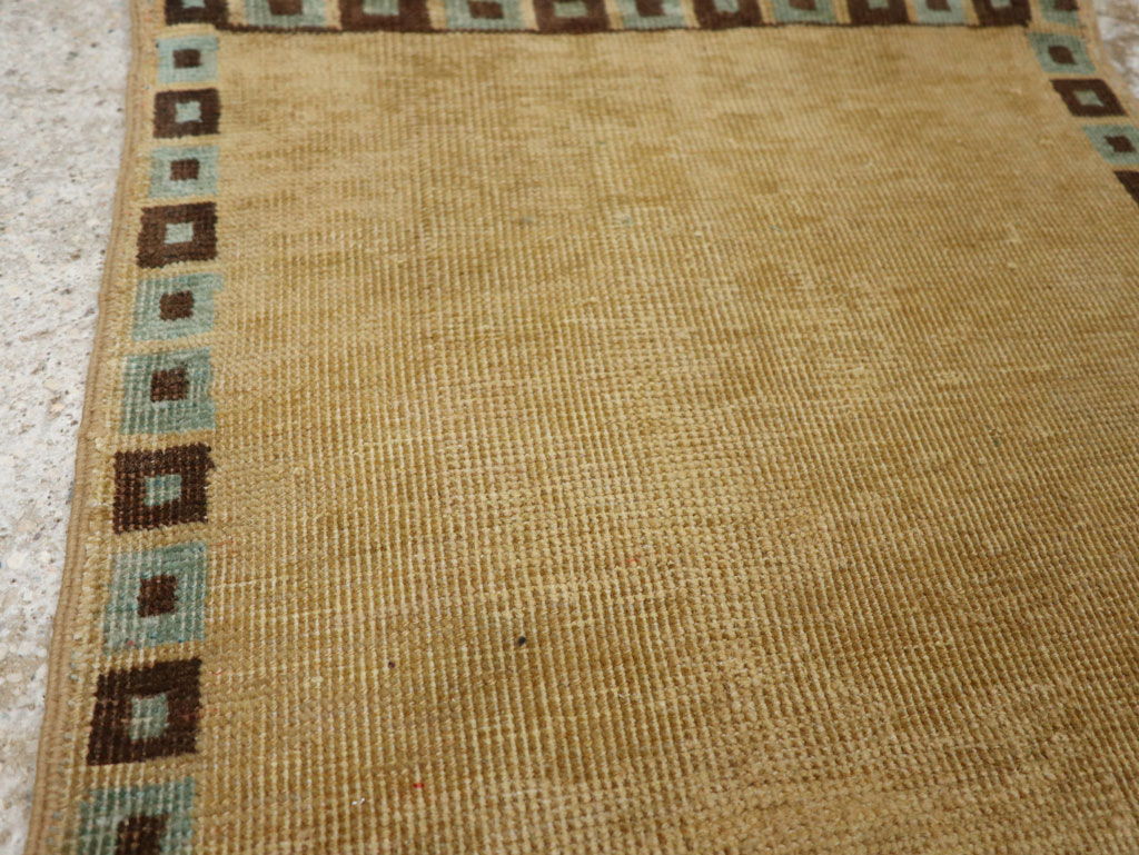 Antique Persian Tabriz Rug, No.25213 - Gsblank