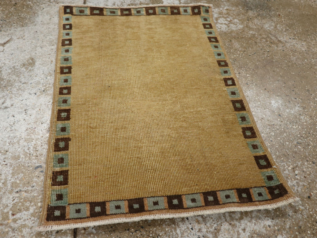 Antique Persian Tabriz Rug, No.25213 - Gsblank