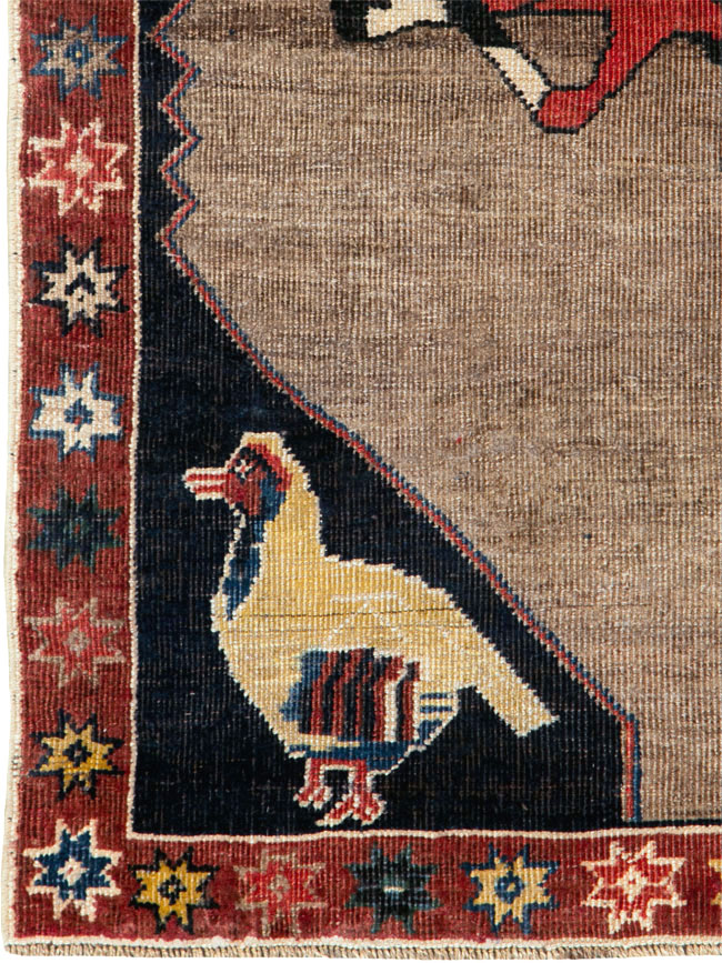 Vintage Persian Shiraz Pictorial Rug, No.25214 - Gsblank