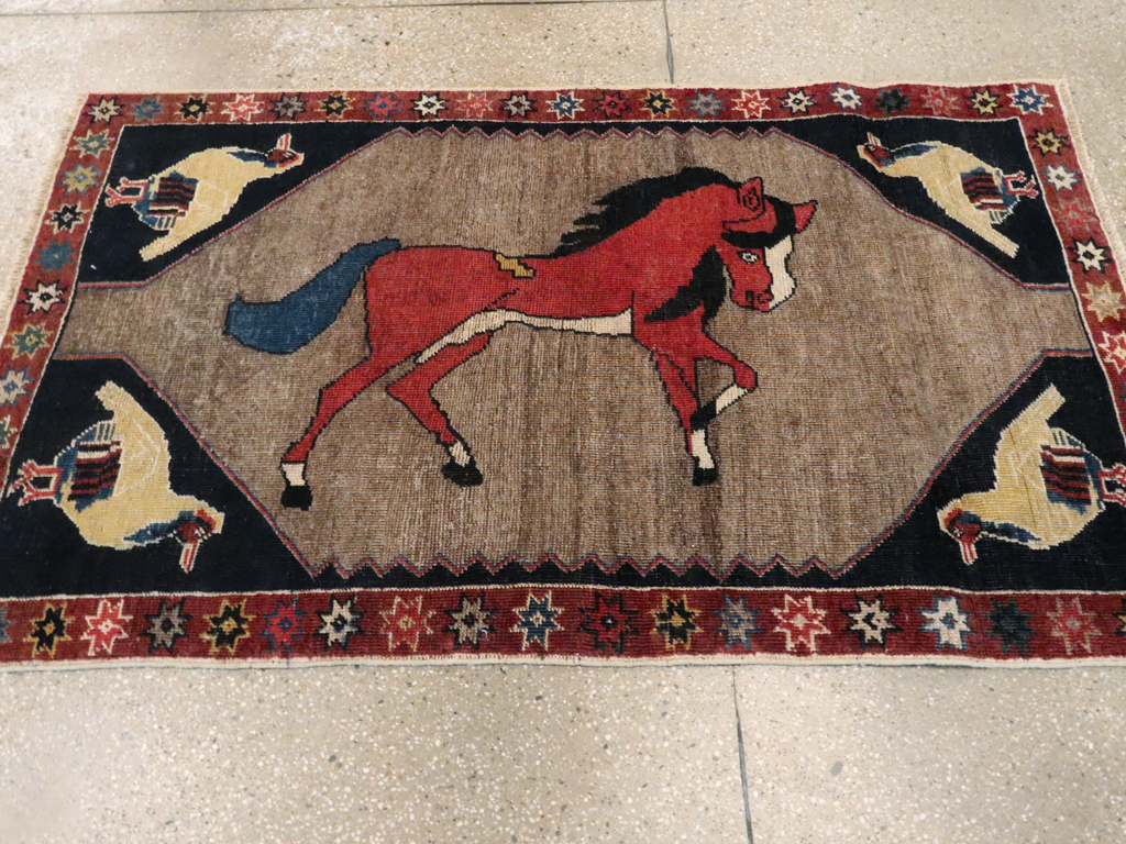 Vintage Persian Shiraz Pictorial Rug, No.25214 - Gsblank