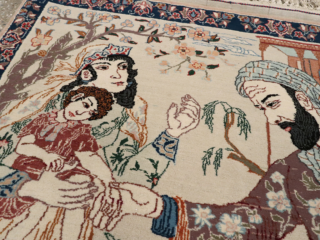 Vintage Persian Isfahan Pictorial Rug, No.25216 - Gsblank