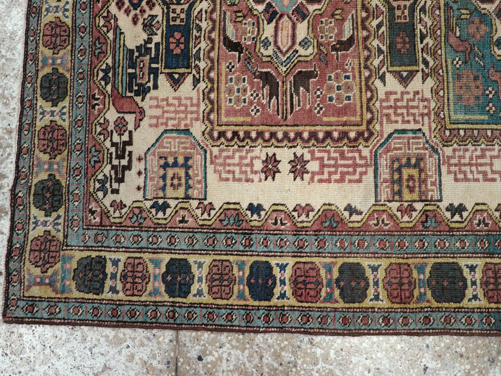 Vintage Persian Veece Throw Rug, No.25222 - Gsblank