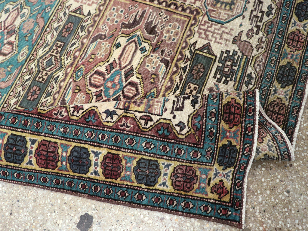Vintage Persian Veece Throw Rug, No.25222 - Gsblank