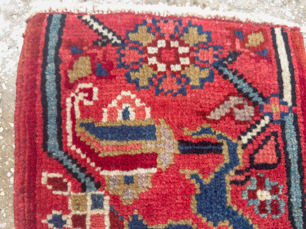 Vintage Persian Heriz Square Throw Rug, No.25250 - Gsblank