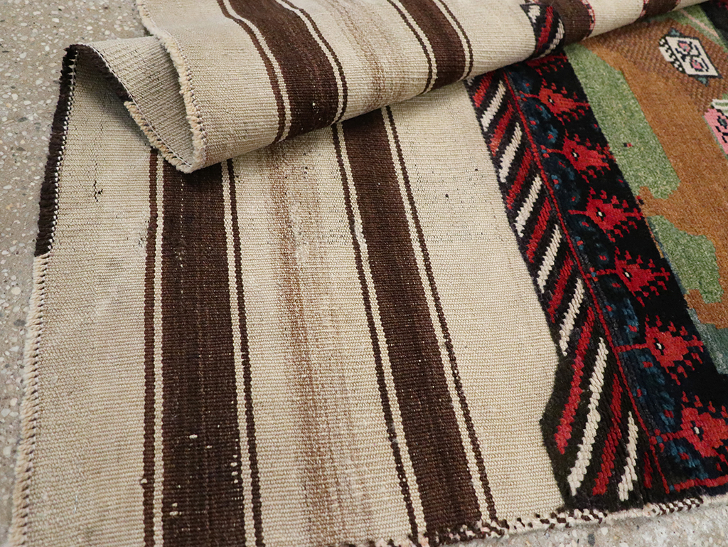 Vintage Persian Bakhtiari Pictorial Rug, No.25259 - Gsblank