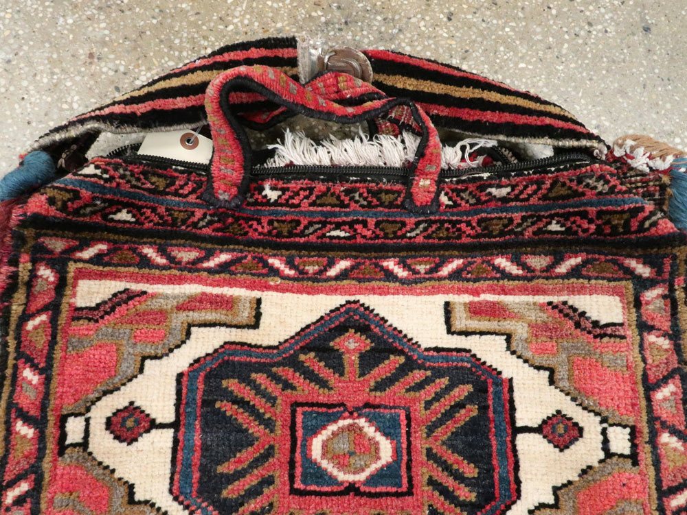Vintage Persian Afshar Tribal Bag, No.25285 - Gsblank