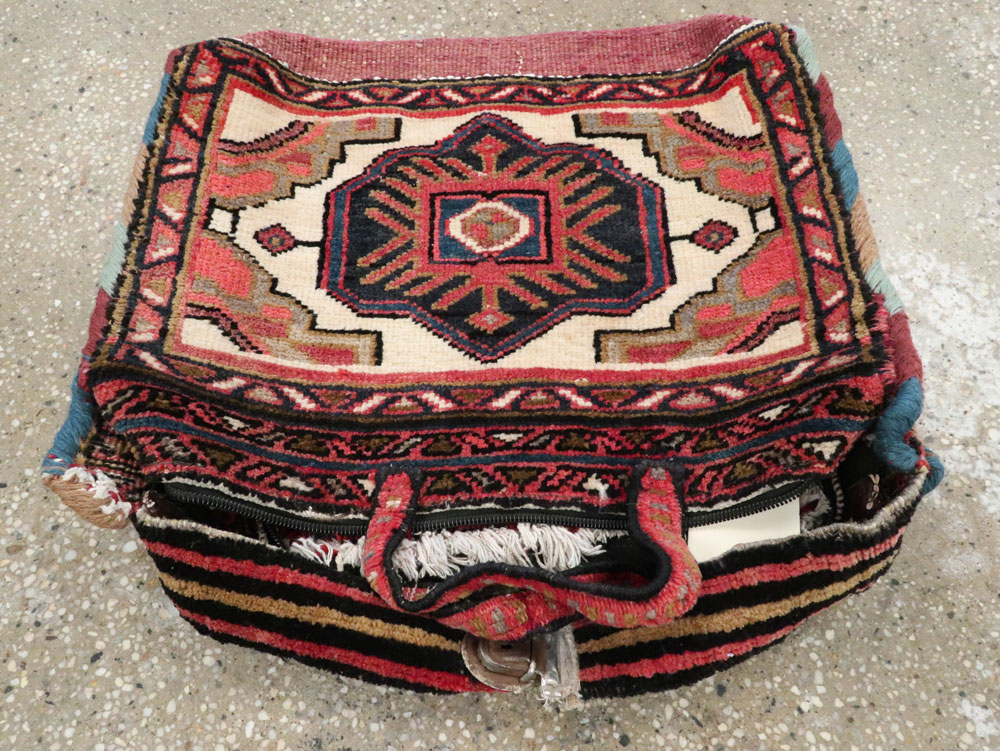 Vintage Persian Afshar Tribal Bag, No.25285 - Gsblank