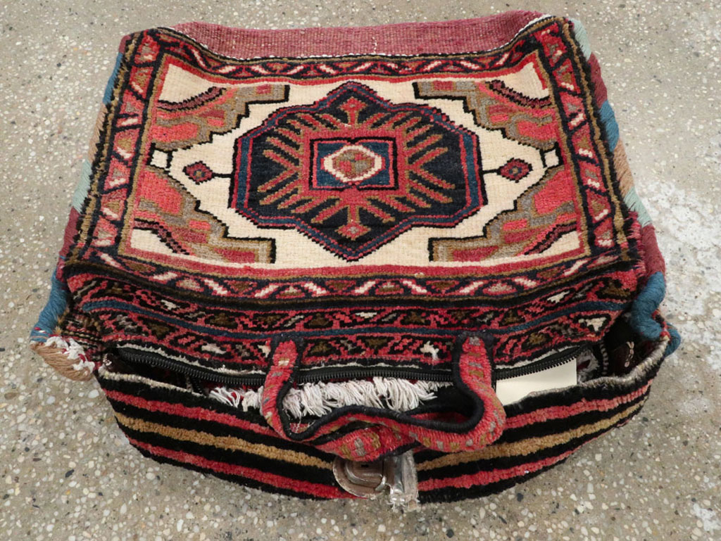 Vintage Persian Afshar Tribal Bag, No.25285 - Gsblank