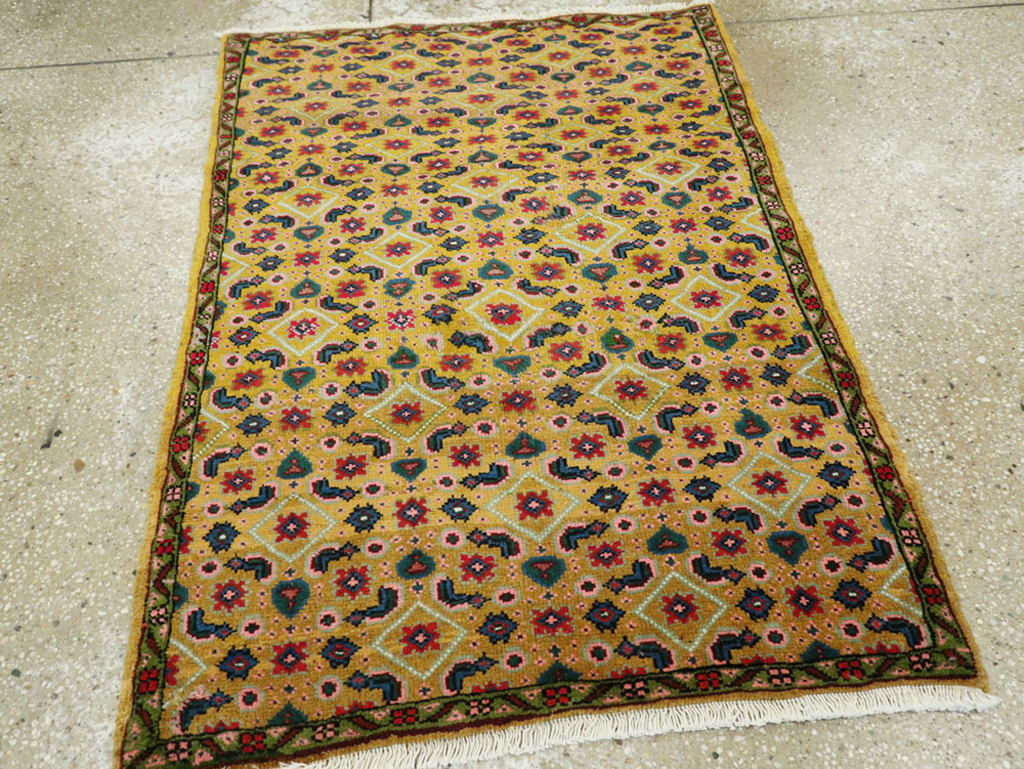 Vintage Persian Mahal Rug, No.25296 - Gsblank